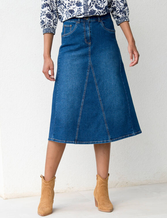 Lange, uitlopende rok in jeans (stone used) Lange, uitlopende rok in jeans (stone used)